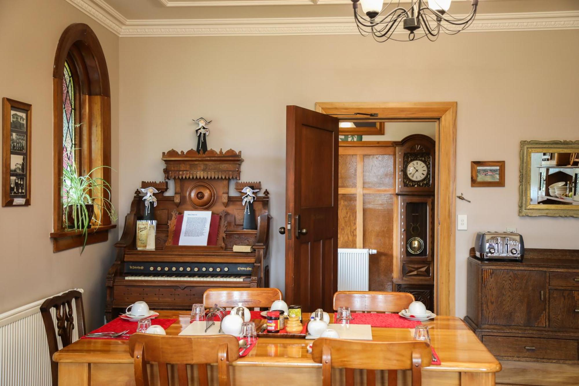 Te Anau Lodge מראה חיצוני תמונה