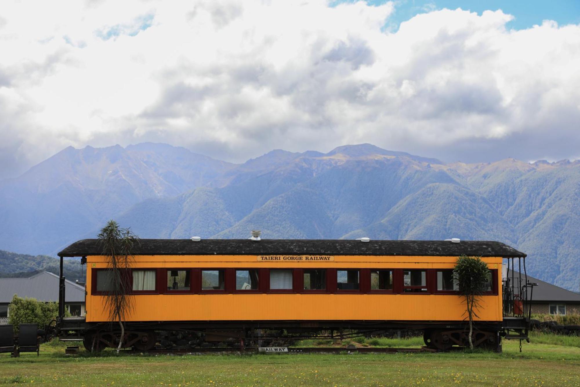 Te Anau Lodge מראה חיצוני תמונה